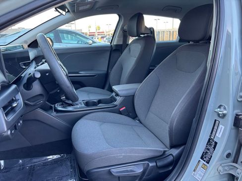 Used 2025 Kia K4 FWD image 25