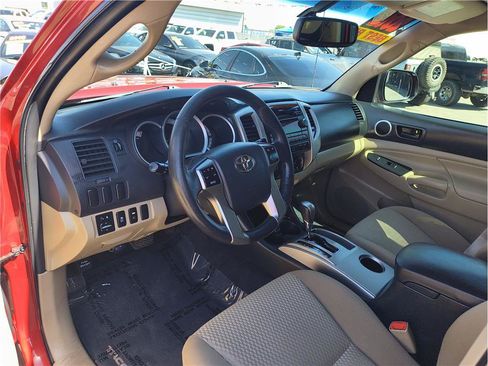 Used 2012 Toyota Tacoma PreRunner w/ SR5 Pkg RWD image 6