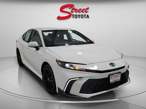New 2026 Toyota Camry SE w/ Convenience Package image 5