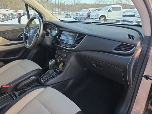 Used 2019 Buick Encore Preferred image 19