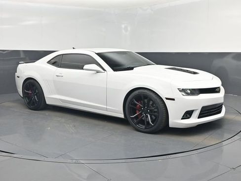 Used 2014 Chevrolet Camaro SS w/ SS Performance Package image 1