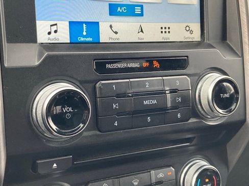 Used 2018 Ford F150 Limited w/ Trailer Tow Package image 26