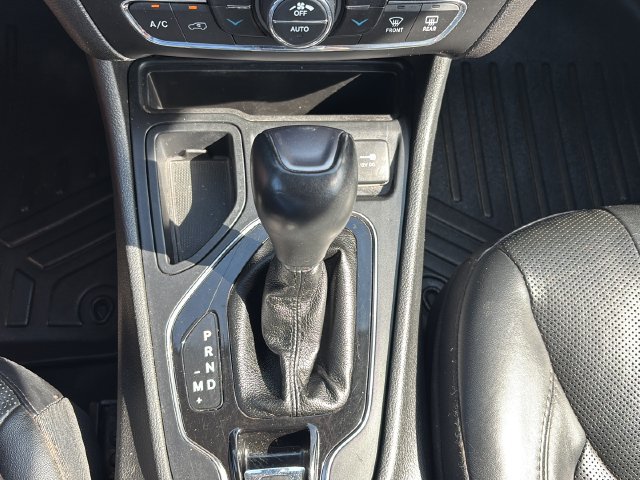 Used 2019 Jeep Cherokee Limited FWD image 24