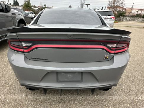 Used 2019 Dodge Charger Scat Pack w/ Technology Group image 5