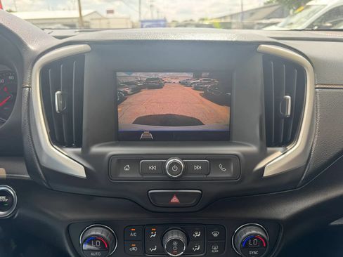 Used 2020 GMC Terrain SLE w/ Driver Convenience Package FWD image 19