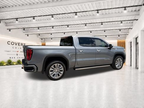Used 2022 GMC Sierra 1500 Denali w/ Denali Premium Package AWD/4WD image 13
