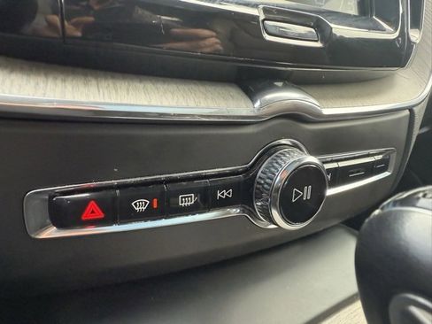 Used 2018 Volvo XC60 T5 Inscription w/ Convenience Package image 24