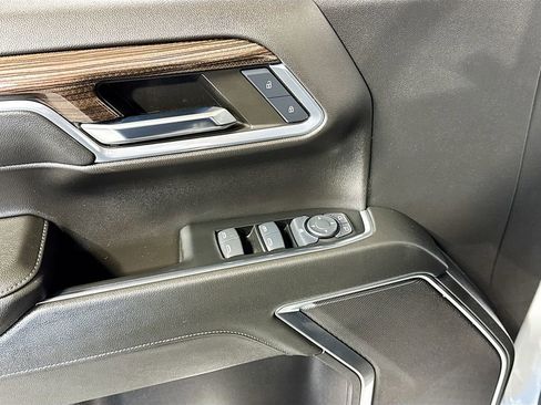 Used 2024 Chevrolet Silverado 1500 LT image 24