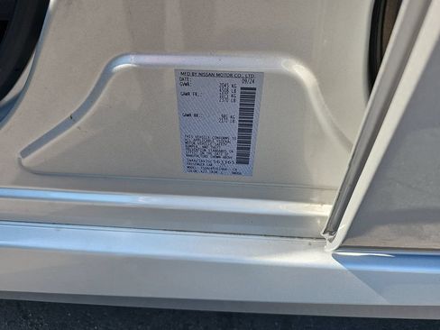 Used 2025 Nissan Leaf S FWD image 31