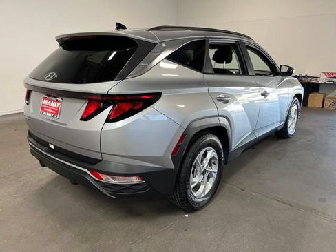 Used 2024 Hyundai Tucson SEL FWD image 3