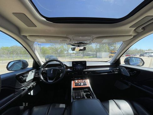 Used 2023 Lincoln Aviator Reserve w/ Equipment Group 201A AWD/4WD image 13