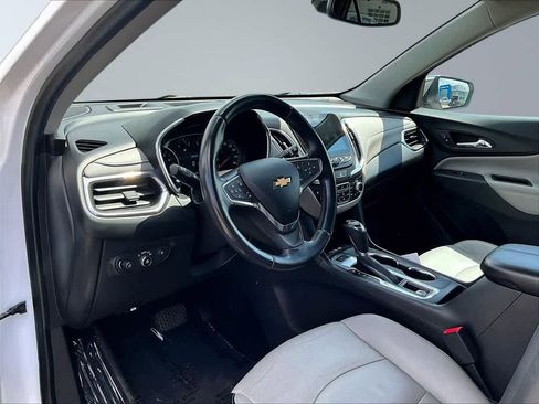 Used 2020 Chevrolet Equinox Premier AWD/4WD image 19
