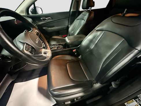 Used 2024 Kia Sportage EX FWD image 23