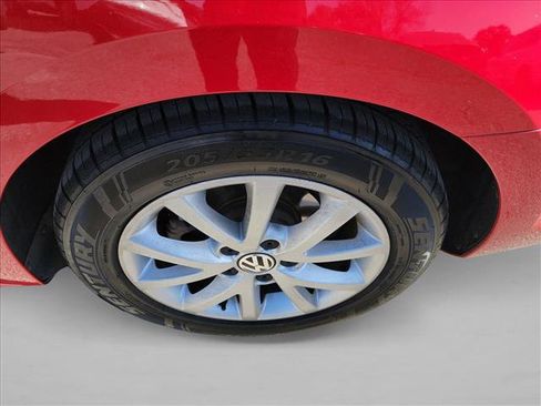 Used 2015 Volkswagen Jetta SE image 12