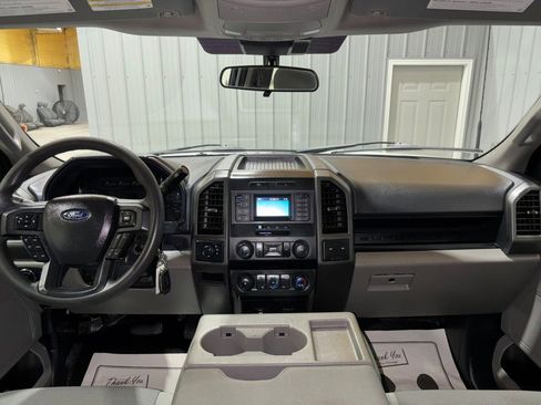 Used 2022 Ford F250 XL w/ Power Equipment Group image 17