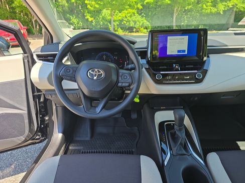 New 2026 Toyota Corolla LE FWD image 17