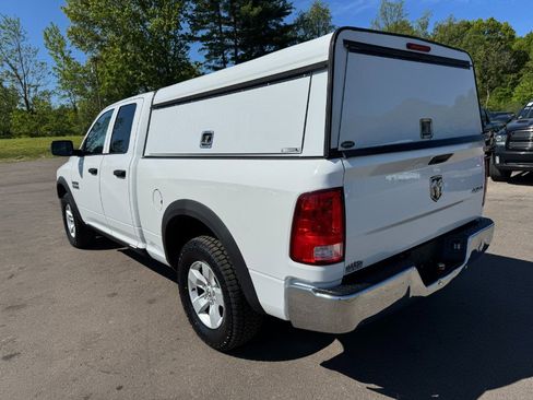 Used 2018 RAM 1500 Express AWD/4WD image 3