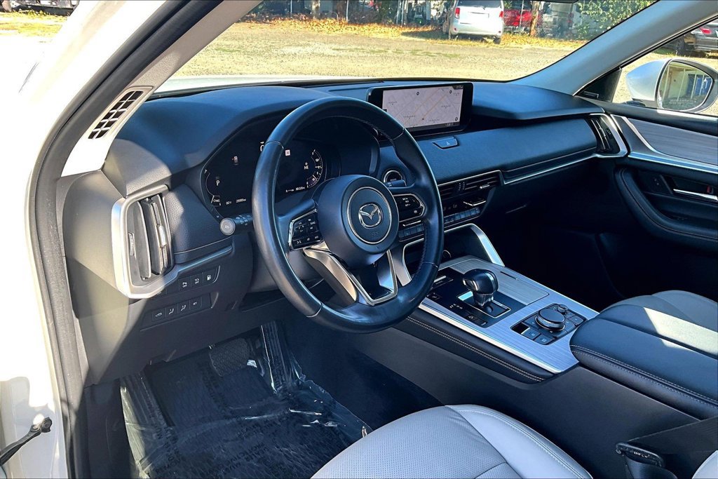 Used 2024 MAZDA CX-90 Plug-In Hybrid w/ Premium Pkg AWD/4WD image 18