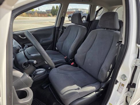 Used 2013 Honda Fit image 4