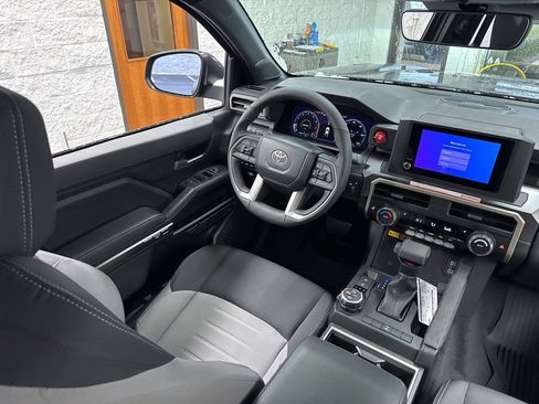 New 2025 Toyota Tacoma TRD Off-Road image 43