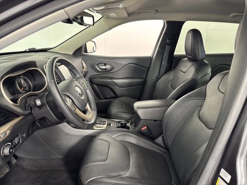 Used 2015 Jeep Cherokee Limited w/ Luxury Group image 15