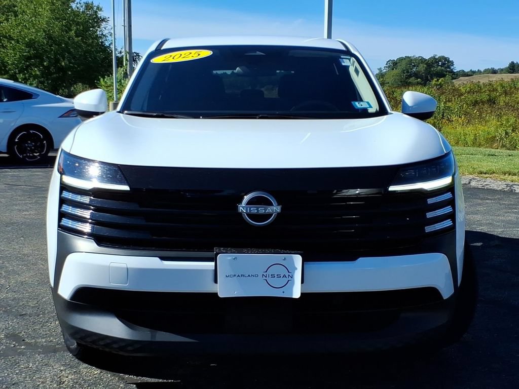 Certified 2025 Nissan Kicks SV FWD image 7
