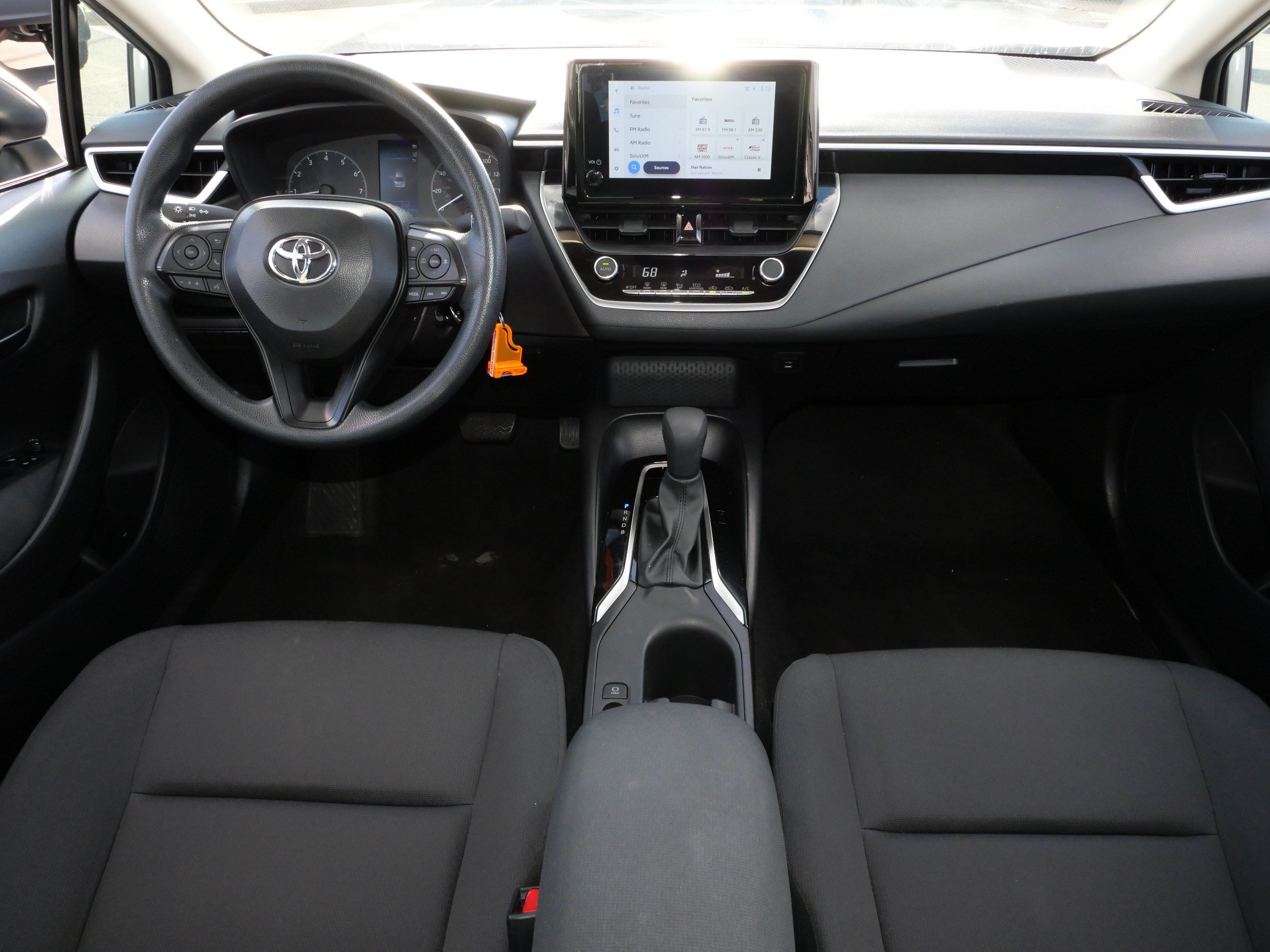 Certified 2025 Toyota Corolla LE FWD image 10