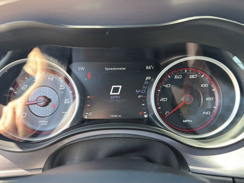 Used 2023 Dodge Charger SXT RWD image 20