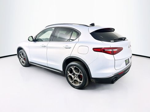 Used 2023 Alfa Romeo Stelvio Sprint RWD image 5