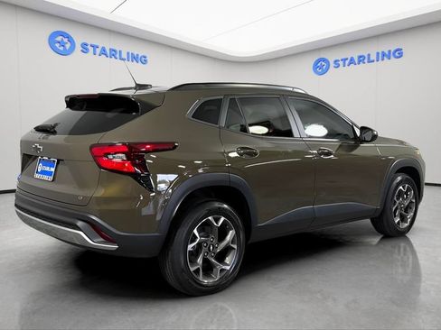 Certified 2024 Chevrolet Trax LT w/ Driver Confidence Package FWD image 22