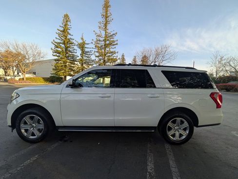 Used 2020 Ford Expedition Max XLT w/ Equipment Group 202A image 10
