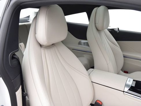 New 2026 Mercedes-Benz CLE 450 4MATIC Coupe image 17