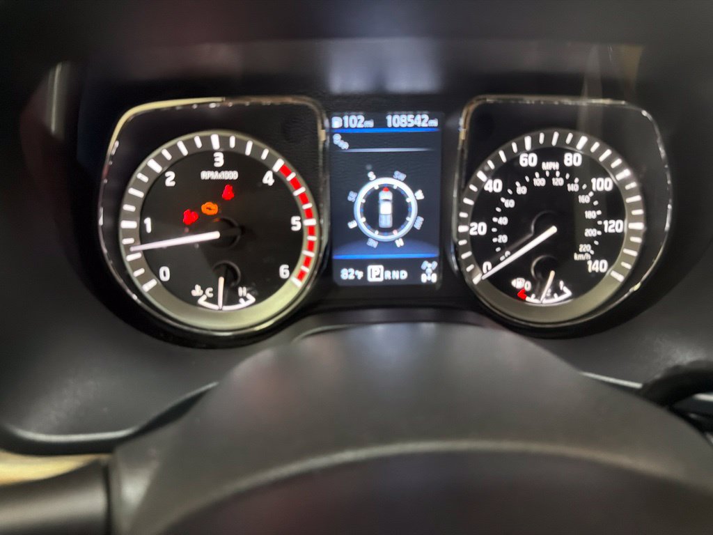 Used 2019 Nissan Titan SL w/ Chrome Package AWD/4WD image 26