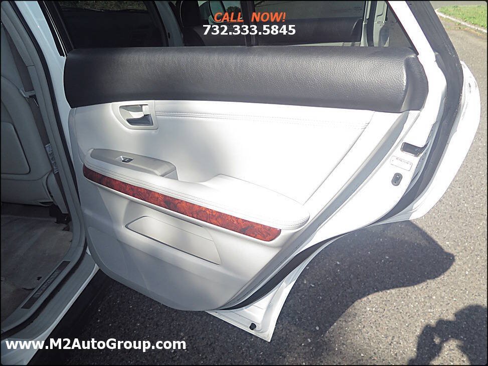Used 2005 Lexus RX 330 AWD image 37