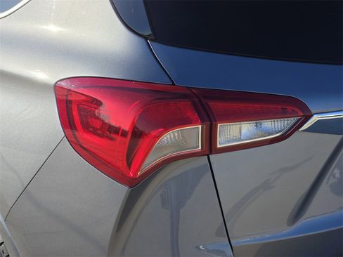 Used 2020 Buick Envision Essence image 6