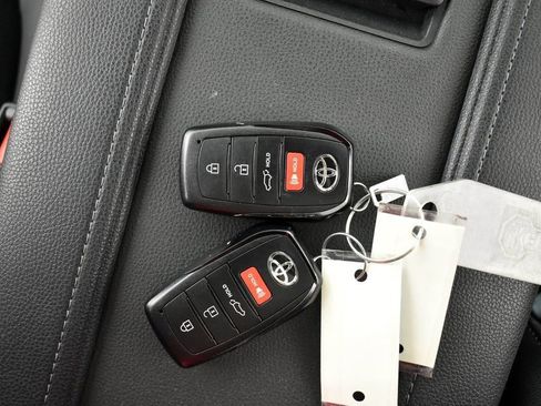 Used 2025 Toyota Grand Highlander AWD Hybrid image 48