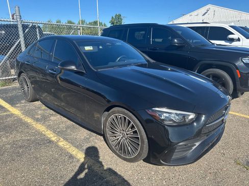 Used 2023 Mercedes-Benz C 300 Sedan image 10