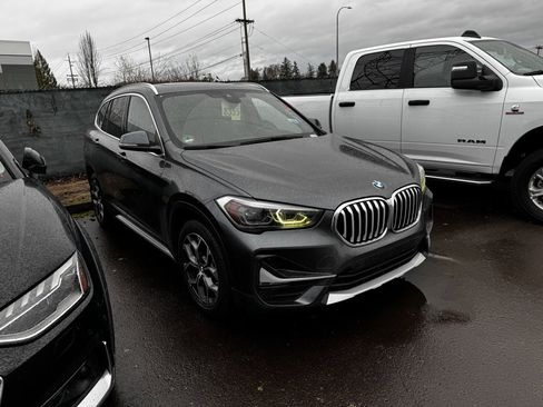 Used 2020 BMW X1 xDrive28i image 3