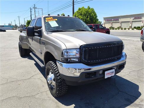 Used 2004 Ford F350 Lariat AWD/4WD image 2