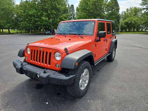 Used 2015 Jeep Wrangler Unlimited Sport w/ Quick Order Package 24S AWD/4WD image 2