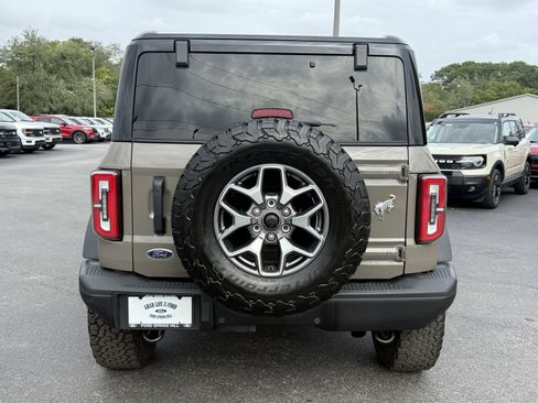 Certified 2025 Ford Bronco Badlands AWD/4WD image 6