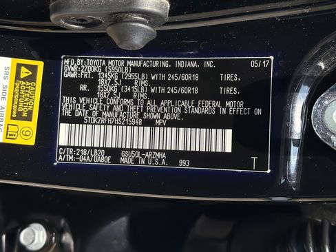 Used 2017 Toyota Highlander XLE FWD image 32