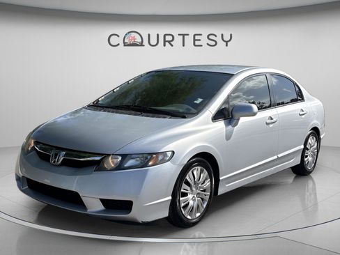 Used 2010 Honda Civic LX image 2