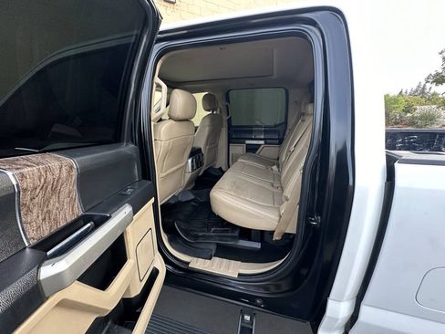 Used 2017 Ford F350 Lariat AWD/4WD image 15