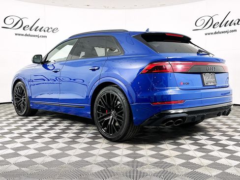 Used 2024 Audi SQ8 Premium Plus w/ S Sport Package image 4