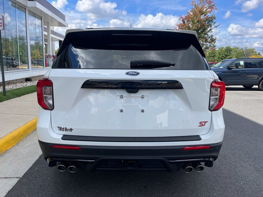 Certified 2023 Ford Explorer ST w/ Equipment Group 401A AWD/4WD image 8