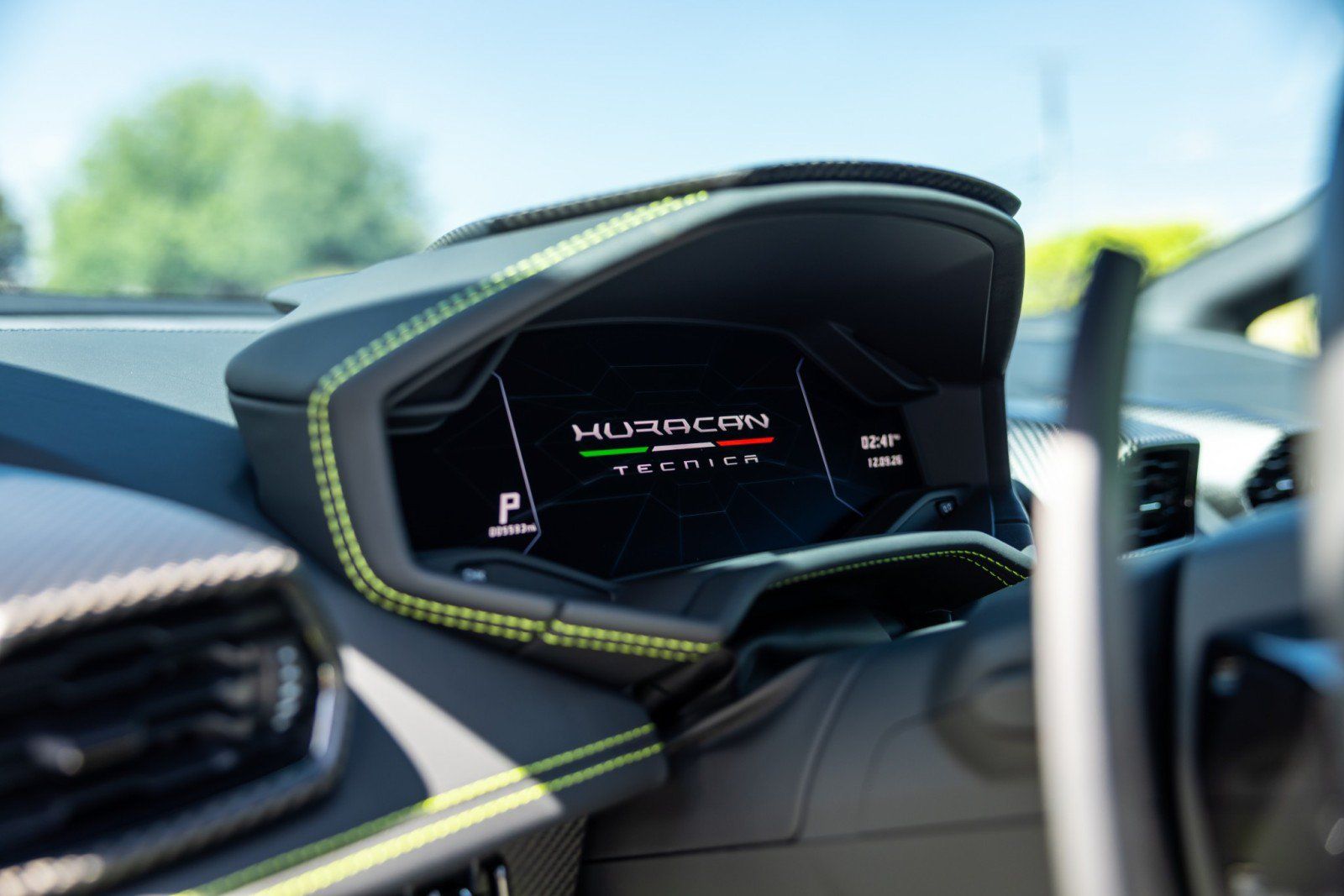 Used 2024 Lamborghini Huracan Tecnica RWD image 17