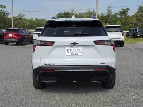New 2026 Chevrolet Equinox RS w/ Convenience Package III FWD image 6