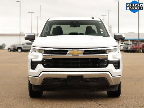 Used 2024 Chevrolet Silverado 1500 LT w/ Z71 Off-Road Package image 2