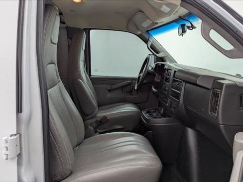 Used 2021 Chevrolet Express 2500 Extended w/ Driver Convenience Package RWD image 18
